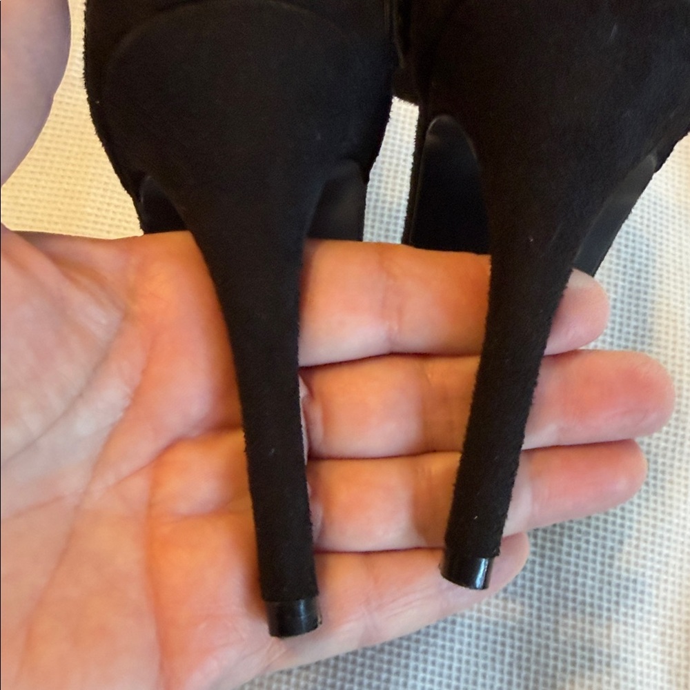 Betseyville by Betsey Johnson Beaux Suede Black Bow Heels Size 5 1/2 - Picture 10 of 13